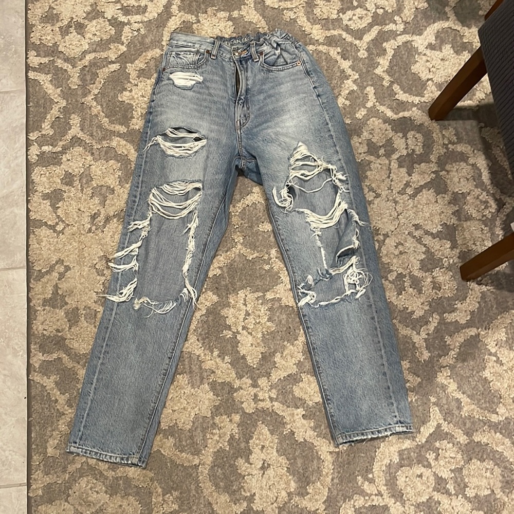 American Eagle curvy ripped jeans